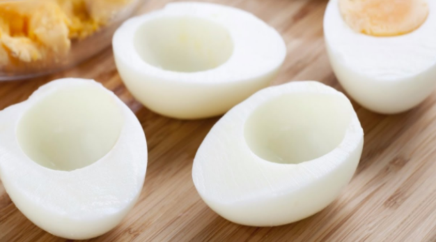 white mask egg